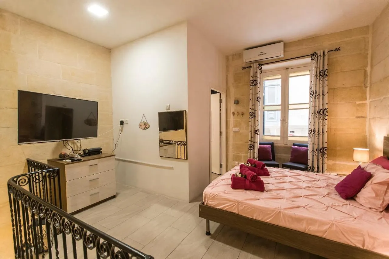 Gb Suites - Triplex Apartment Valletta
