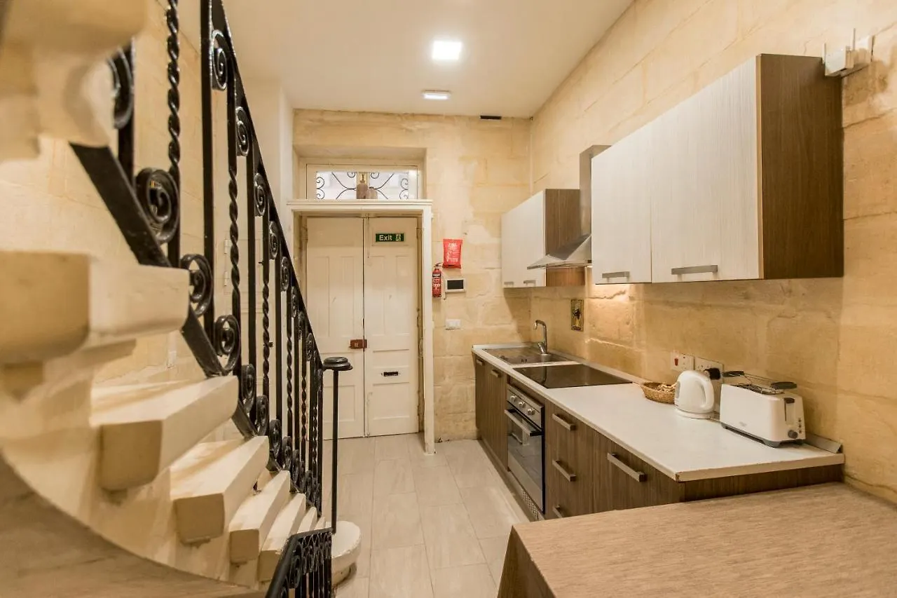 Gb Suites - Triplex Apartment Valletta