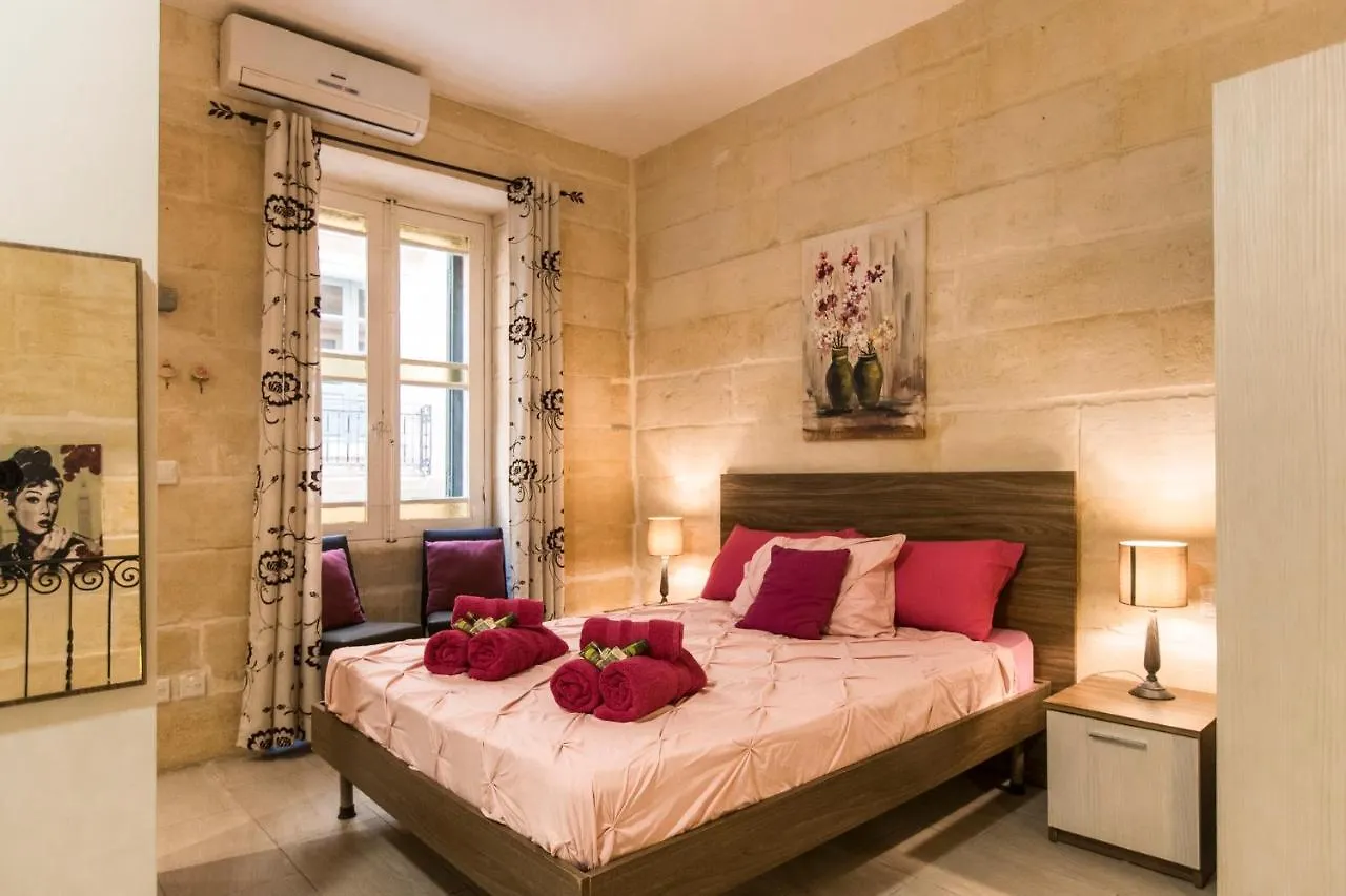 Gb Suites - Triplex Apartment Valletta